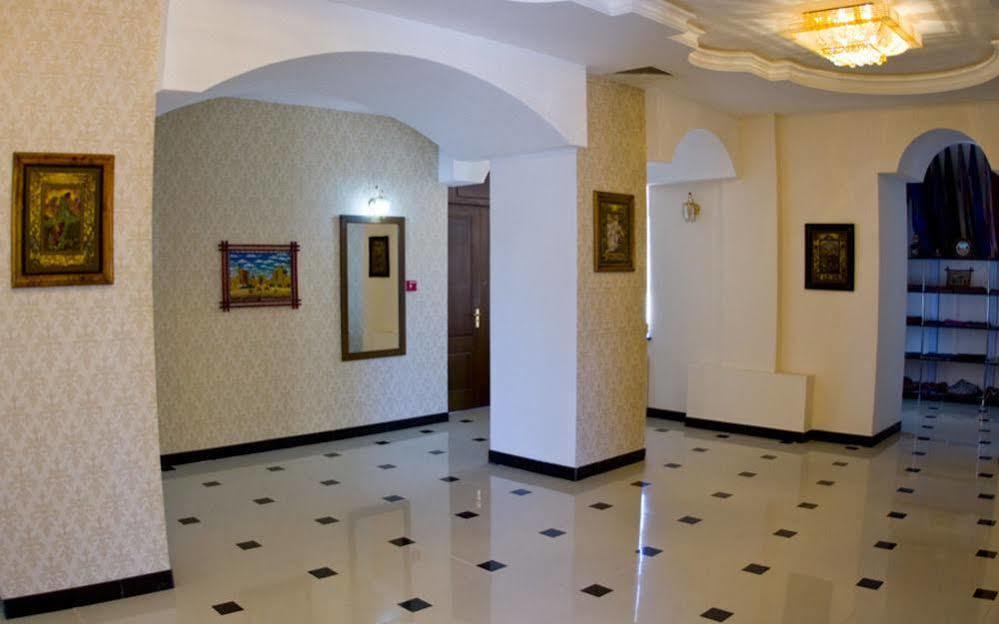 Hotel Registon Samarkand Exteriör bild